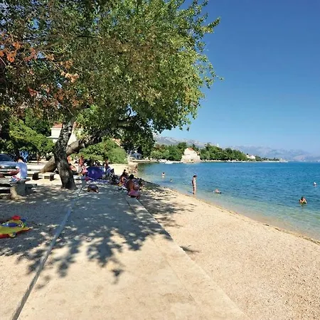 Aurora * Kaštela
