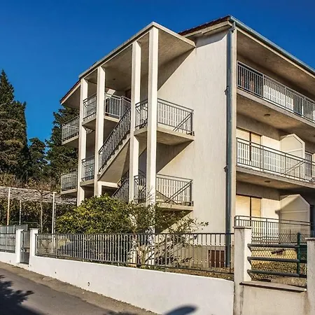 Apartment Aurora Kastela